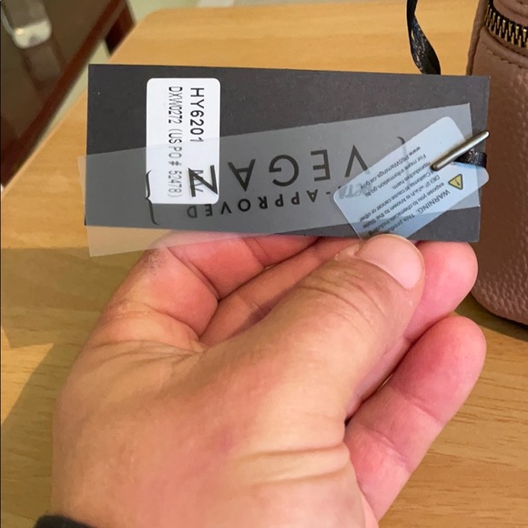 New Deluxity Los Angeles Women’s Purse - Picture 3 of 3